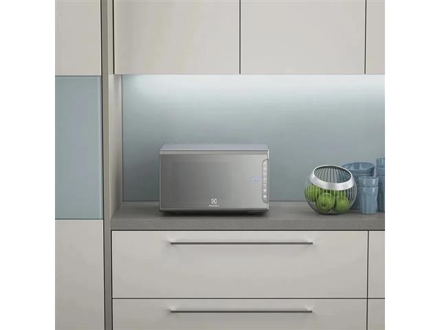 Micro-ondas Electrolux MI41S Prata com Painel Integrado 31 Litros 220V - 4