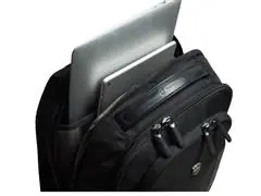 Mochila Victorinox Backpack para Laptop Profesional 16L Negro  - 4