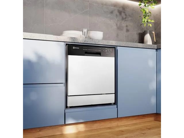 Lava-Louça Electrolux 8 Serviços Branca com Programa Lava e Seca 220V - 6