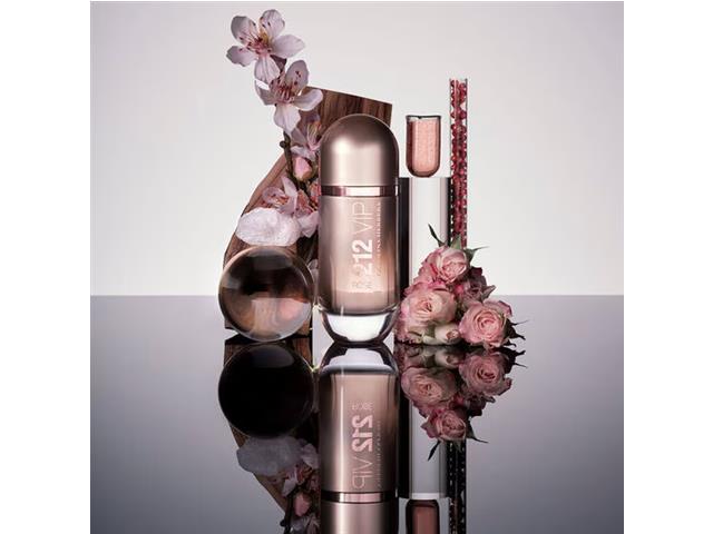 Perfume Feminino 212 VIP Rosé Carolina Herrera Eau de Parfum 125mL - 2